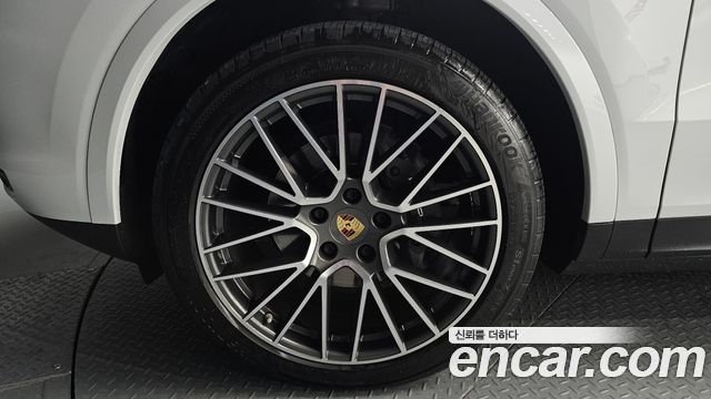 Porsche Cayenne 3.0 — пробег 109 750 км — фото 5 из 5