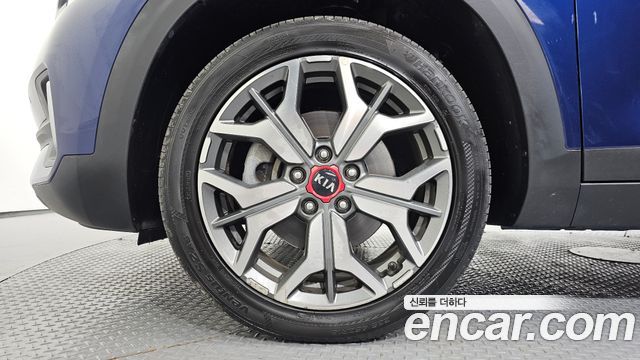 Kia Seltos из Кореи Encar