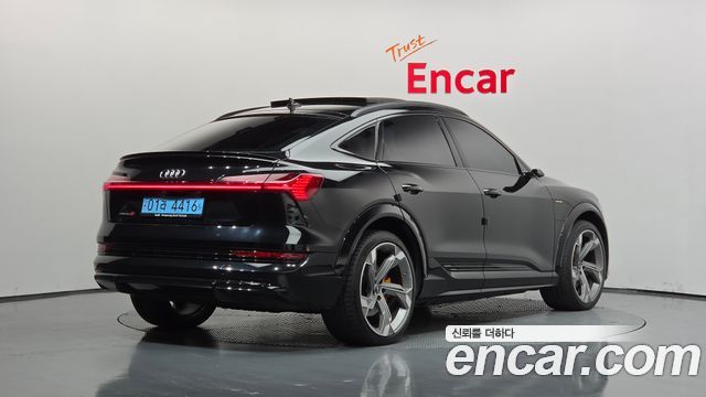 Audi e-tron из Кореи Encar