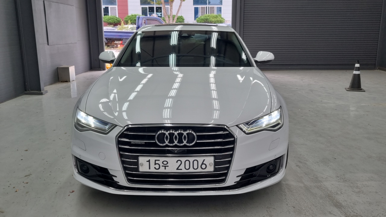 Audi A6 50 TDI Quattro Premium Tech & Design C7 — пробег 109 000 км — фото 3 из 5