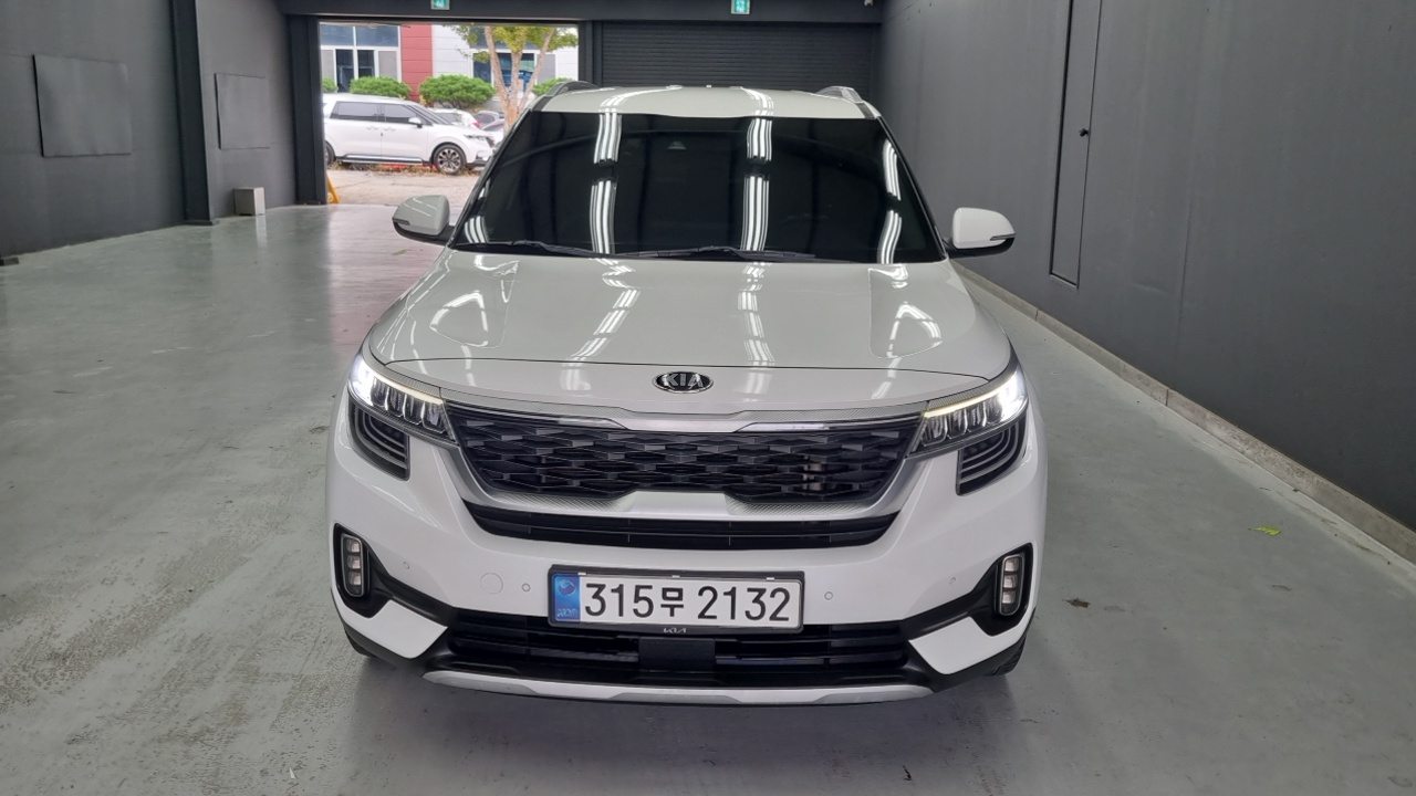 Kia Seltos из Кореи Encar