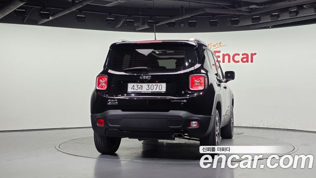 Jeep Renegade 2.0 Diesel Limited AWD — пробег 50 039 км — фото 4 из 5