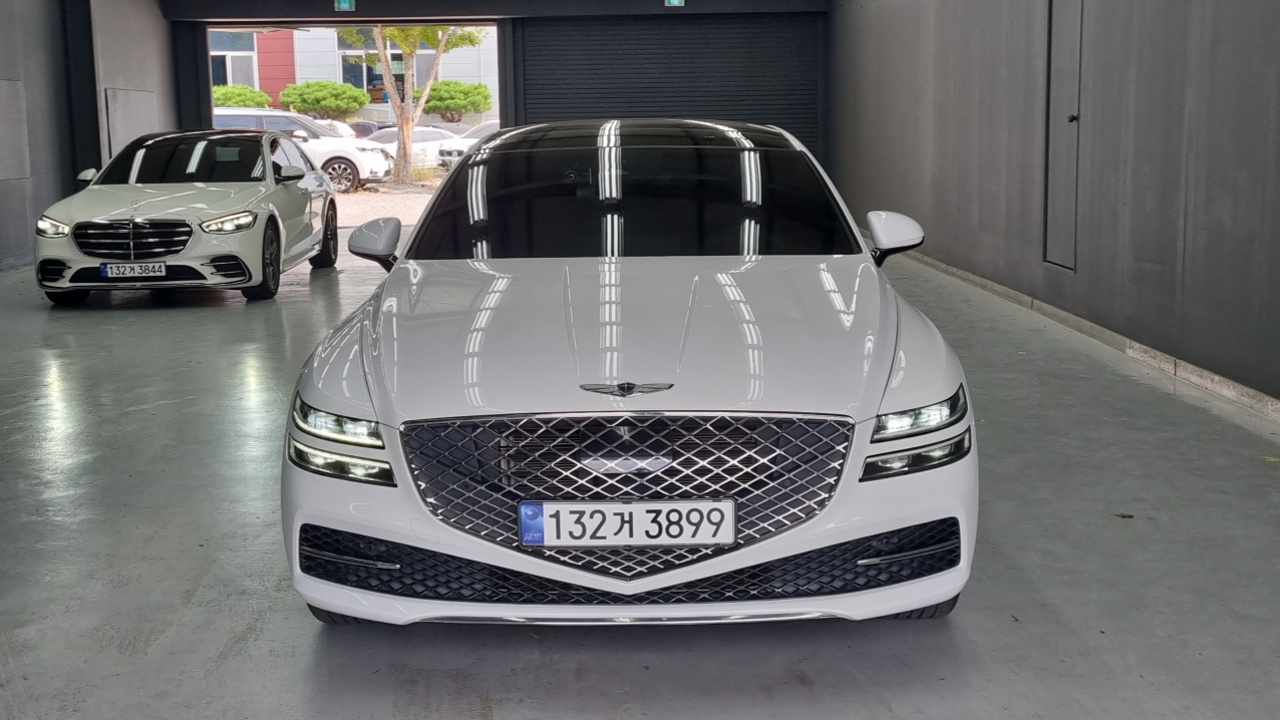 Genesis G80 Diesel 2.2 2WD — пробег 102 000 км — фото 3 из 5