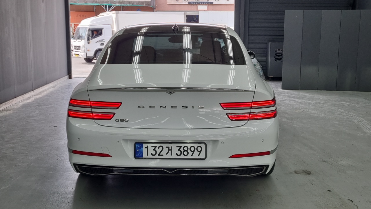 Genesis G80 Diesel 2.2 2WD — пробег 102 000 км — фото 4 из 5