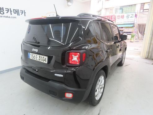Jeep Renegade 2.4 Longitude High — пробег 60 000 км — фото 3 из 5