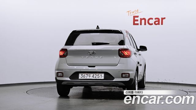 Hyundai Venue 1,6 Premium — пробег 35 958 км — фото 4 из 5