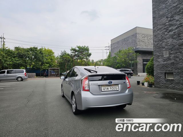 Toyota Prius из Кореи Encar