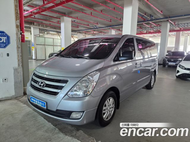 Hyundai Starex 12-Seater Wagon Smart — пробег 243 354 км — фото 1 из 5