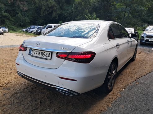 Mercedes-Benz E-Class E350 4MATIC Avantgarde — пробег 86 882 км — фото 4 из 5