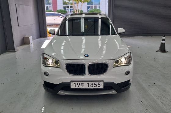 BMW X1 xDrive 18d — пробег 136 000 км — фото 3 из 5