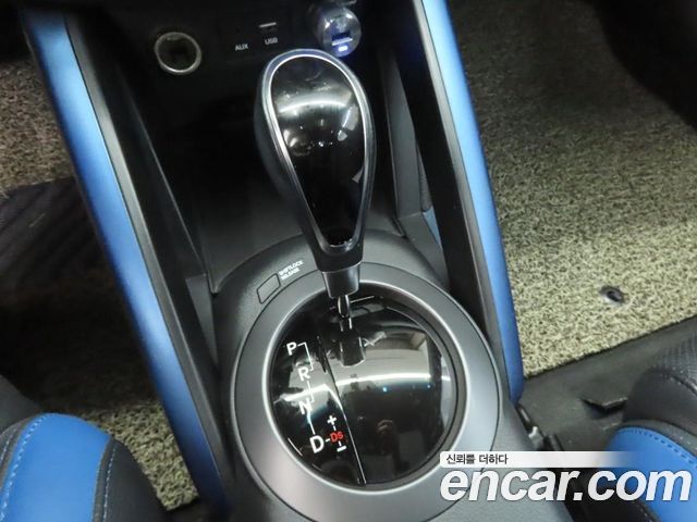 Hyundai Veloster 1.6 Turbo D Spec — пробег 49 016 км — фото 4 из 5