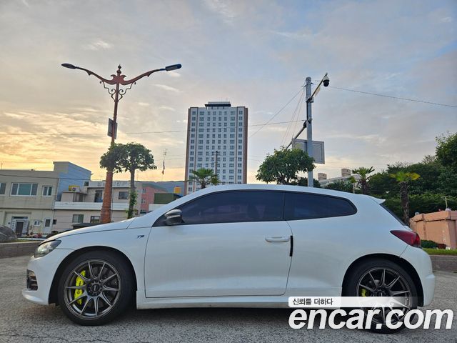Volkswagen Scirocco 2.0 TDI R-Line — пробег 245 000 км — фото 4 из 5