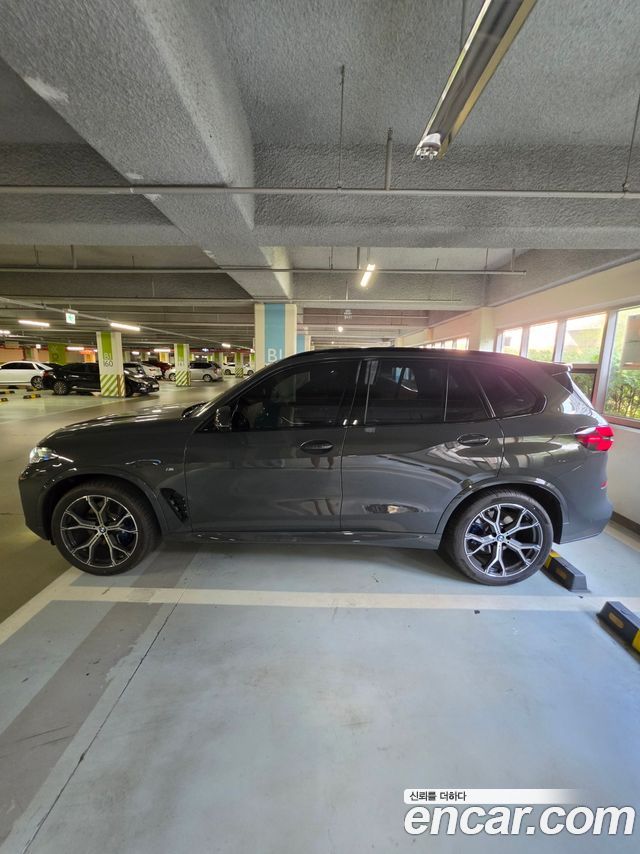 BMW X5 xDrive 40i M Sport Pro Special Edition — пробег 338 км — фото 4 из 5