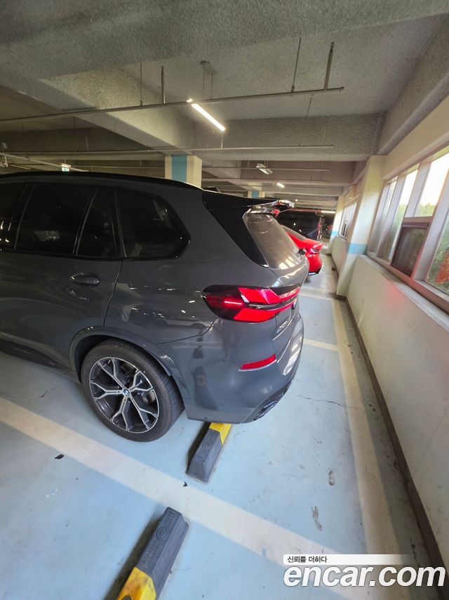 BMW X5 xDrive 40i M Sport Pro Special Edition — пробег 338 км — фото 5 из 5