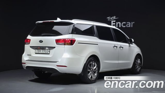 Kia Carnival из Кореи Encar