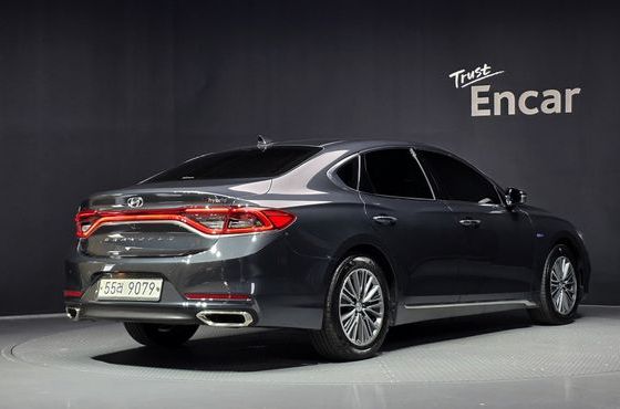 Hyundai Grandeur Exclusive Special — пробег 141 255 км — фото 2 из 5