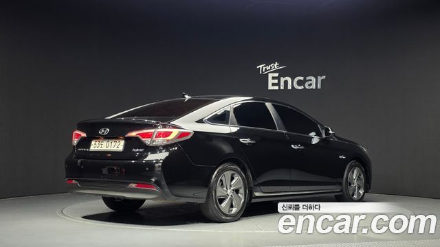 Hyundai Sonata 2.0 HEV Premium — пробег 244 003 км — фото 2 из 5