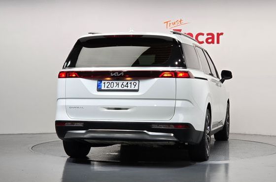 Kia Carnival Diesel 7-Seater Signature — пробег 147 278 км — фото 4 из 5