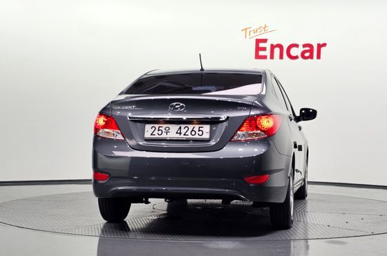 Hyundai Accent 1.6 GDI Premier — пробег 79 450 км — фото 4 из 5