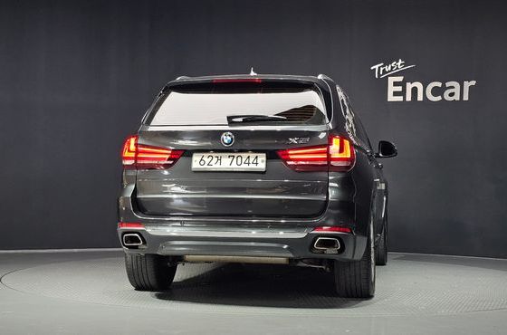 BMW X5 xDrive 30d — пробег 84 404 км — фото 4 из 5