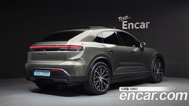 Porsche Macan 4S — пробег 14 410 км — фото 2 из 5