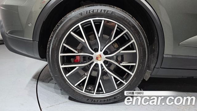 Porsche Macan 4S — пробег 14 410 км — фото 5 из 5