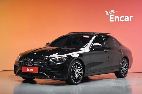 Mercedes-Benz E-Class E350 4MATIC AMG Line — пробег 60 285 км — фото 1 из 5