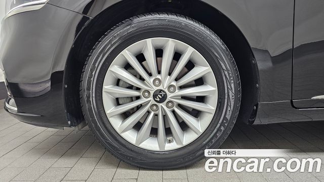 Kia K7 из Кореи Encar