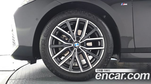BMW 2-Series 220i M Sport — пробег 27 996 км — фото 5 из 5