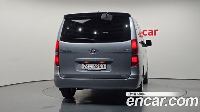 Hyundai Starex 4WD Wagon 11-Seater Modern — пробег 91 664 км — фото 4 из 5
