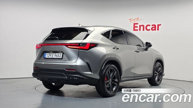 Lexus NX Premium — пробег 17 314 км — фото 2 из 5