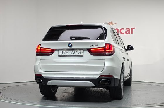BMW X5 xDrive 30d — пробег 61 321 км — фото 4 из 5