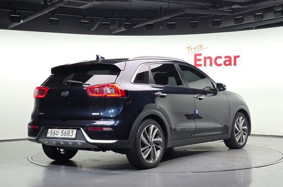 Kia Niro Noblesse — пробег 140 411 км — фото 2 из 5