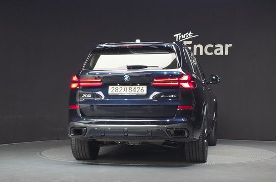BMW X5 xDrive 50e M Sport — пробег 19 539 км — фото 4 из 5