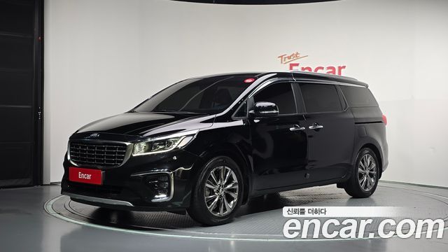 Kia Carnival 9-Seater Luxury — пробег 100 293 км — фото 1 из 5