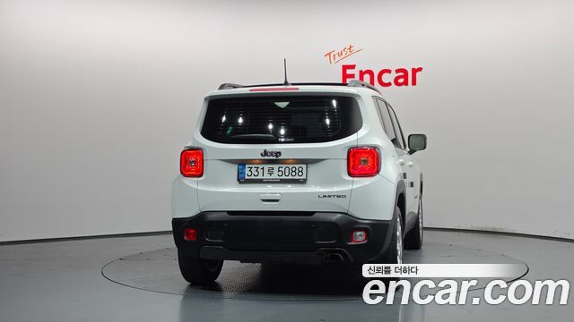 Jeep Renegade 2.4 Limited — пробег 42 230 км — фото 4 из 5