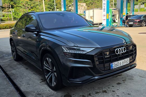 Audi Q8 55 TFSI Quattro Premium — пробег 3 416 км — фото 3 из 5