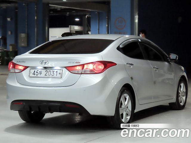 Hyundai AVANTE M16 GDI Luxury — пробег 88 000 км — фото 2 из 5