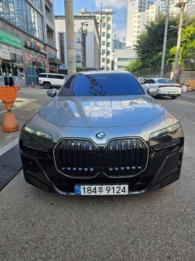 BMW 7-Series 740d xDrive M Sport — пробег 6 700 км — фото 2 из 5