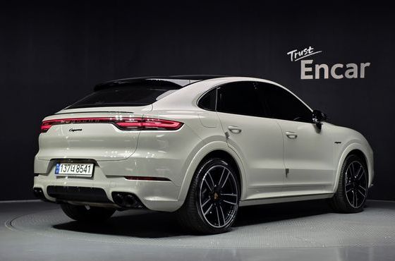Porsche Cayenne 3.0 E-Hybrid Coupe — пробег 41 745 км — фото 2 из 5