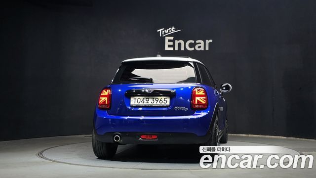 Mini Cooper Standard 3rd — пробег 91 345 км — фото 4 из 5