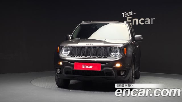 Jeep Renegade 2.0 Diesel Tailhawk AWD — пробег 111 449 км — фото 3 из 5