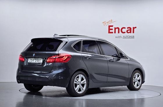 BMW 2-Series Luxury — пробег 81 228 км — фото 2 из 5