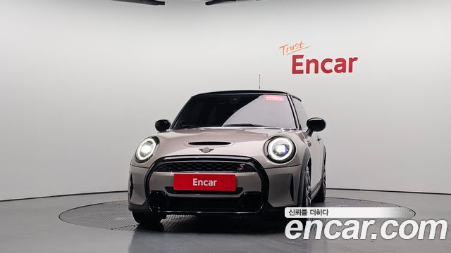 Mini Cooper Classic Third Generation — пробег 46 148 км — фото 3 из 5