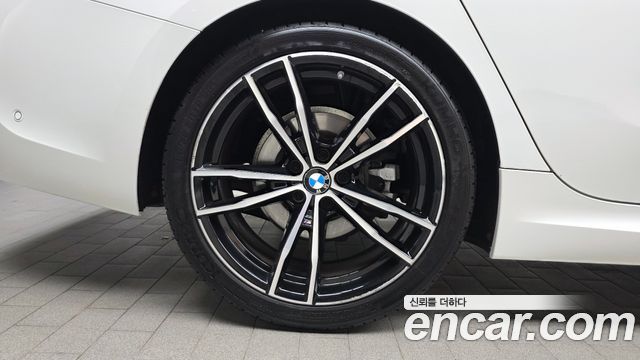 BMW 3-Series из Кореи Encar