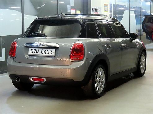 Mini Cooper 5Door HIGH 3rd — пробег 120 045 км — фото 4 из 5