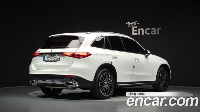 Mercedes-Benz GLC-Class GLC 300 4MATIC Avantgarde — пробег 7 051 км — фото 2 из 5