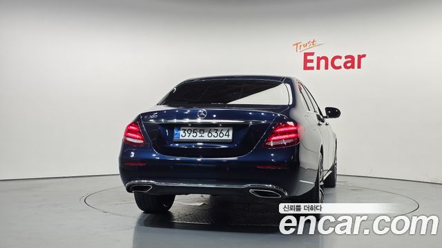 Mercedes-Benz E-Class E300 Exclusive — пробег 98 997 км — фото 4 из 5