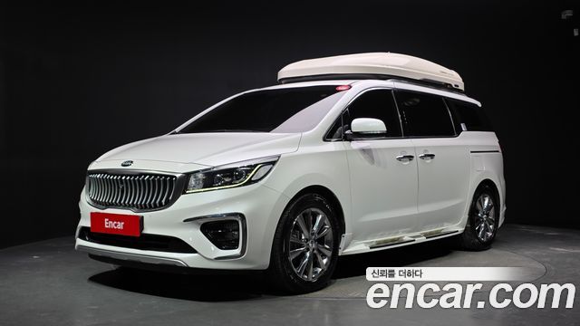 Kia Carnival 9-Seater Prstige — пробег 68 736 км — фото 1 из 5