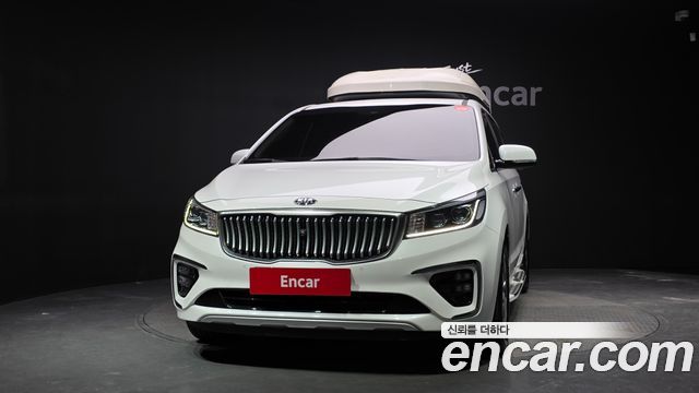 Kia Carnival 9-Seater Prstige — пробег 68 736 км — фото 3 из 5